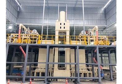 智能超高壓疊層壓濾機結構和工作流程